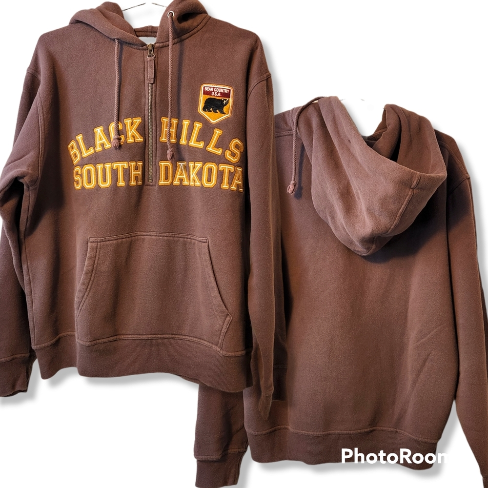 Black Hills, South Dakota Zippered Pull-over Sweatshirt with Hoodie.